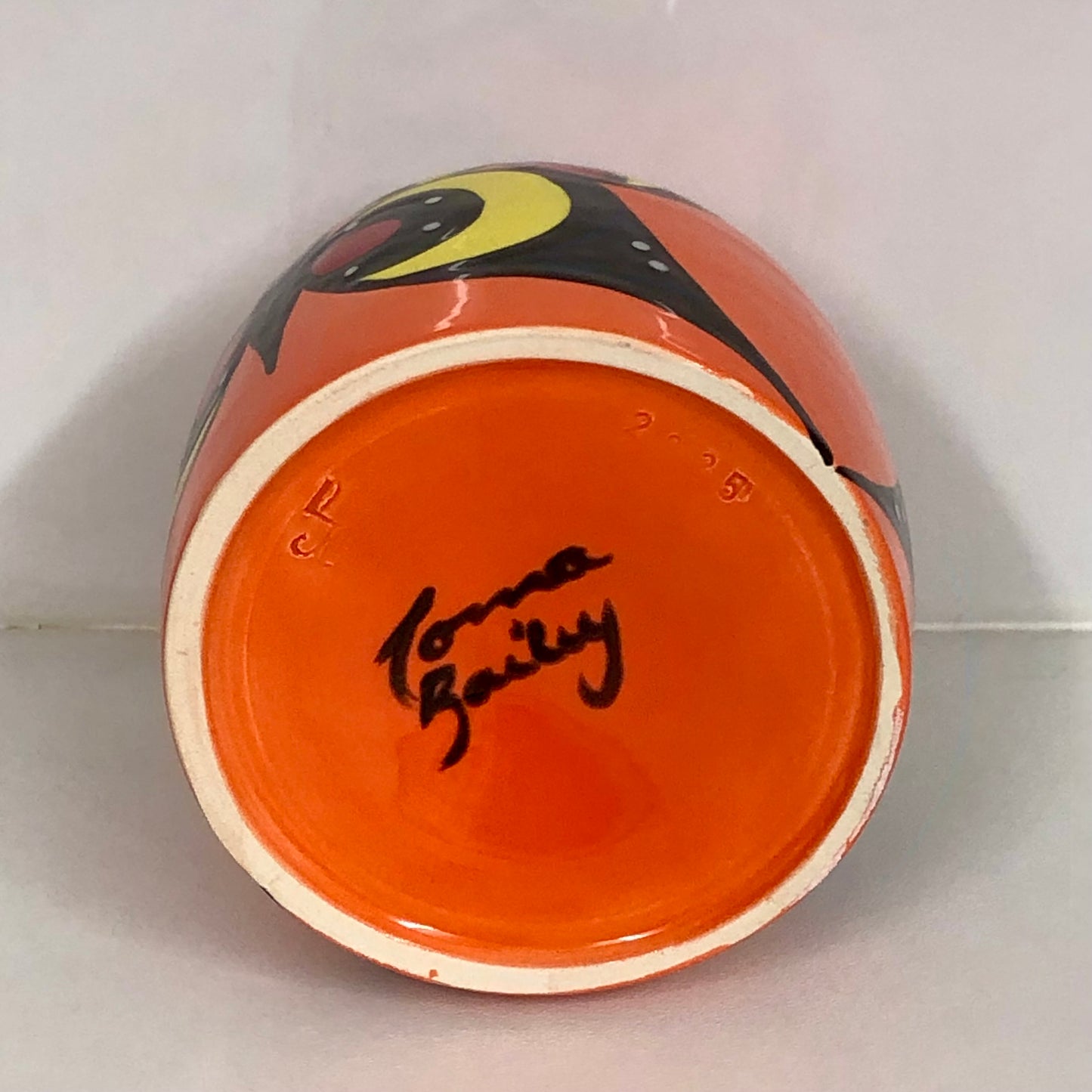 Circle Butterfly Vase Three (slight fault)